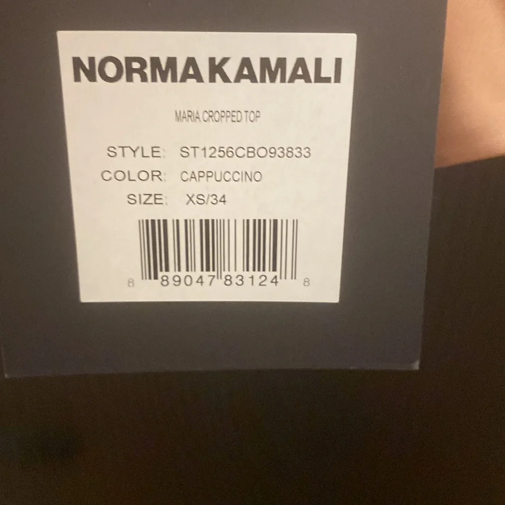 Sleek Satin Crop Top - Picture 7 of 10